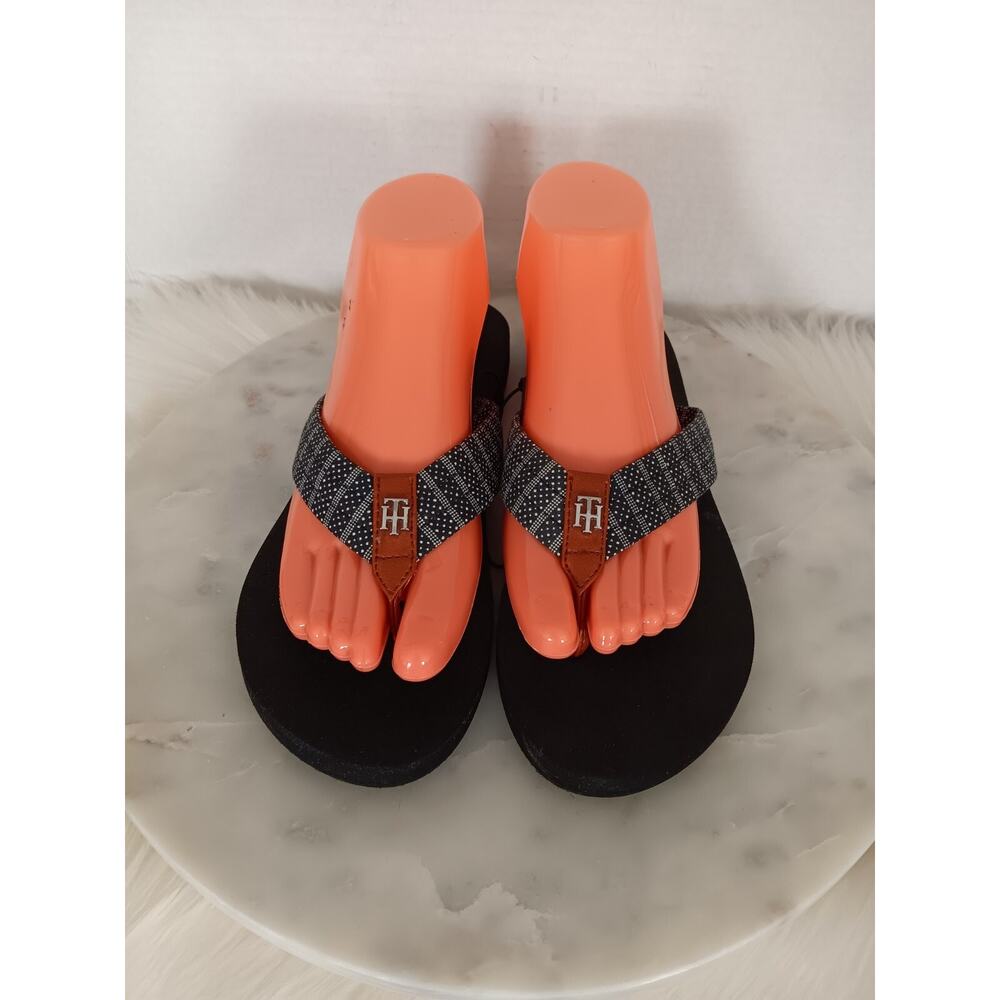 Tommy Hilfiger Twcadiza-D Womens 8 Thong Flip Flop Sandals Black and White